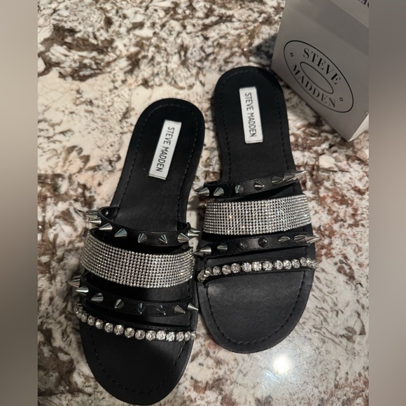 Steve Madden Lindy Sandals 🖤 - Picture 4 of 6